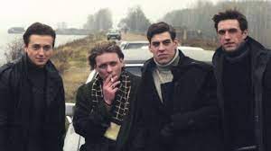 Ведь именно тогда, с ролью саши белого в сериале «бригада», к нему пришла всенародная слава. Eto Otvratitelno Sergej Bezrukov O Svoem Uchastii V Brigade