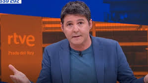 Jesús Cintora pone en el espejo al PP por lo que hace con Vito Quiles y  Telemadrid tras su señalamiento a RTVE