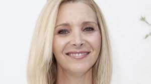 Lisa kudrow, jennifer aniston and courteney cox as phoebe buffay, rachel green and monica geller on friends, 1995. Bei Abschlussfeier Ihres Sohnes Lisa Kudrow Kommen Tranen Promiflash De