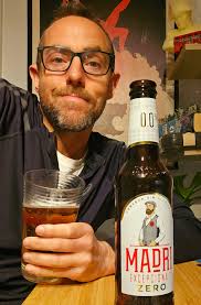 I was amused to see this... Lidl is clearly imitating the branding of Madri  Excepcional