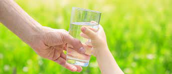 Wie Bringe Ich Mein Kind Dazu Mehr Wasser Zu Trinken Waterlogic