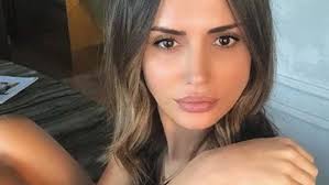 Emina Jahovic Ev Halini Paylasti Son Tv