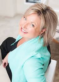 Nancy Klinck's Instagram, Twitter & Facebook