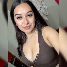 Latoya Britton's Instagram, Twitter & Facebook