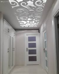 Koridor asma tavan modelleri duvar kâğıdı gibi ürünlerden daha kullanışlıdır. Dekoratif Panellerle Sik Bir Gorunum Hamide Hanimin Evinden 4 Ev Gezmesi