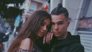 Mit soundpilot raphaël marionneau (abstrait music). Voyage X Breskvica Musik Videos Statistiken Und Fotos Last Fm