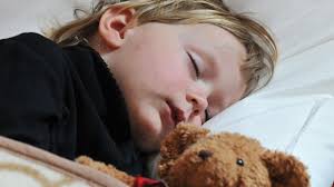 Bis zu welchem alter hab ihr eure kinder noch ins bett gebracht? Expertentipps Zur Erziehung Jedes Kind Lernt Schlafen Gesellschaft Sz De