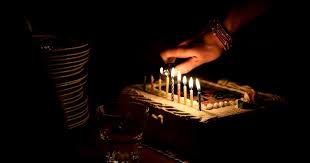 Bahasa ini digunakan oleh sebagian besar masyarakat di jawa timur dan tengah, sebagian daerah pesisir karawang, cirebon, indramayu, banten, cilacap juga. Ucapan Selamat Ulang Tahun Bahasa Jawa Halus Ucapan Selamat Ulang Tahun