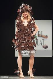 Chocolate Fashion Show Paris Google Search Chicas Chocolate