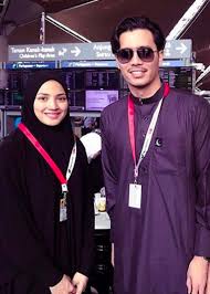 Video kejutan fattah melamar fazura & reaksi rakan & keluarga fattzura. Fattah Amin Dan Fazura Bakal Bernikah Di Mekah