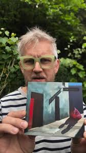 Hej hej, nasza nowa płyta: do słuchania 🦻 oglądania 👁️👁️dotykania 🫱🫲,  może być też do wąchania 🐽 i do doświadczania wszelkimi zmysłami ciała i  ducha 🫀, W tle nowa piosenka „W nieznane”, do której ...