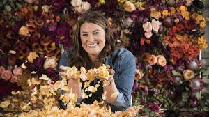Here at farmgirl, our wrapped burlaps are our leading ladies! Farmgirl Flowers Picks Fresh Business Model San Francisco Business Times Farmgirl Flowers Japan Flower Flowers