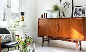 Midcentury modern style is a style of interior design characterized by a contemporary, somewhat futuristic aesthetic and an emphasis on function. Interior Design Tips Choose Mid Century Modern Furniture