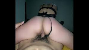 Deliciosa mujer follando duro - XNXX.COM