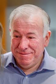 A Utah man's family and caregivers make sure he gets to hear the piano one  last time