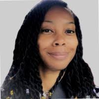 1100+ perfiles de «Kelly M»