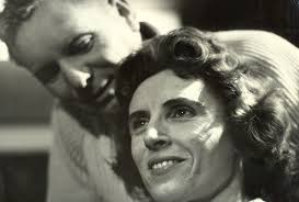 035 Love from a Stranger