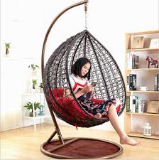 Indoor hanging chairs are usually fixed to a hook on the ceiling of a room. ØµØ§Ø±ÙˆØ® ÙØ¹Ø§Ù„ Ø§Ù„Ù†Ø¬Ø§Ø± Indoor Swing Chair Doubletreegallery Com