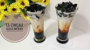 Sementara di indonesia, selain dijadikan campuran es buah atau diminum bersama santan dan gula merah, cincau hitam juga dikreasikan dengan cappuccino. Resep Mudah Es Cincau Gula Merah Ll Cocok Buat Menu Takjil Bulan Puasa Ll Enak Dan Menyegarkan Youtube