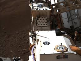 Nasa's rover must plow through mars' atmosphere at supersonic speeds, deploy a parachute to slow itself, then fly to safety with a jetpack. Kz52x9fsbxgmnm