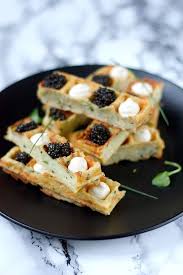 Gaufres De Pommes De Terre Au Caviar Aperitif De Fetes Food Xmas Food Brunch Appetizers