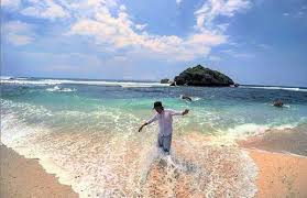 Nah, dengan harga tiket masuk seperti di atas, anda sudah bisa menikmati wisata south shore gunung kidul jogja, tempat nyunset yang seru, dan memberikan informasi terbaru mengenai objek wisata, terkait dengan alamat lokasi, harga tiket masuk 2021, daftar harga menu 2021, harga. Pantai Ngandong Berlokasi Di Gunung Kidul Dengan Spot Wisata Rekomended Harga Tiket Masuk Yang Murah Dan Fasilitas Wisata Yang Lengka Pantai Di Pantai Liburan
