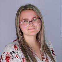 100+ Profile mit dem Suchbegriff „Sweetland“