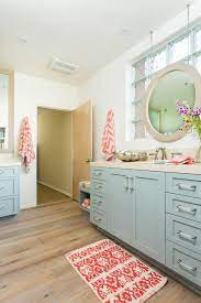 The different styles show the full range of a jack and jill bathroom, from classic & homely, to more sleek and modern designs. Beachfront Condo Jack And Jill Bathroom Beach Style Bathroom Los Angeles By Mc Design Llc Houzz