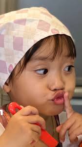 Ritsuki dan Mama Mega: Keceriaan di CapCut