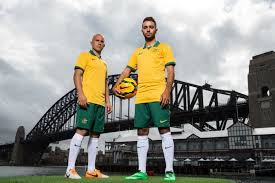 Nike australian socceroos matildas football jersey shirt mens large short sleeve. Socceroos 2014 Fifa World Cup Kit Draws Inspiration From 1974 Trailblazers Abc News Australian Broadcasting Corporation