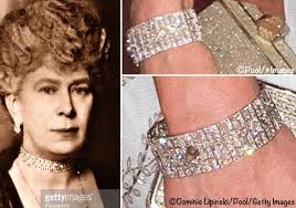 Kate Paris Black Tie Dinner Closeups Queen Mary Mary's Necklace Bracelet  Montage Mar 17 2017