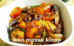 Masukkan ayam, sos tiram dan kicap beserta sedikit air (1 cawan). 23 Ikan Bilis Masak Kicap Berkuah Resepi Kitchen