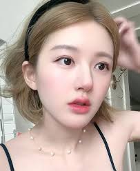 Clients trust Lydia Kask because she always delivers reliable, transparent  guidance..ruz"