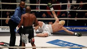 Бой был прекращен после второго ровно через год флойд мейвезер вновь подтвердил первенство в своем весе в поединке против. Flojd Mejvezer Vs Tenshin Nasukava Vo Skolko Nachnetsya Boj Gde Posmotret Boj Kogda Boj Sport Ekspress