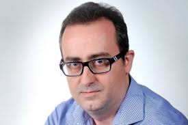 Atrapen al fantasma, por Axel Blanco Castillo