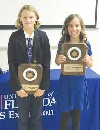 RUSH-HOUR WRECK SNARLS TRAFFIC