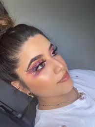 Promote with Daisy Diaz