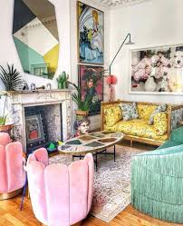 Eclectic is a popular adjective in interior design parlance, meaning a decor that comprises heterogeneous elements — a mixture of textures, time periods, styles, trends, and colors. Colorful And Eclectic Living Room With Traditional Touches Eclectic Living Room Eclectic Home House Interior