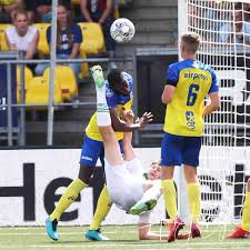 Totally, cambuur leeuwarden and fc groningen fought for 5 times before. Gx90yuc632rlzm