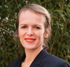 Emmanuelle BONNET OULALDJ candidate à la présidence du CNOSF