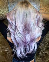 30 best purple hair ideas for 2021 worth trying right now hair adviser in 2021 lila haare strahnchen blonde haare fliederfarbene haare