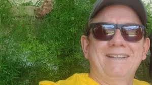 Avião que transportava médico com Covid-19 cai e mata 4 pessoas