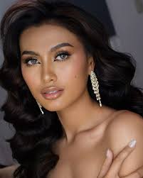 This caramel goddess from Quezon @nikolnashandrea is trying her luck in  Binibini this year! 🌸 @bbpilipinasofficial hmua by the one & only:  Christian Ian Baretto @ian.barrr14 💄