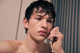 EXCLUSIVE EDITORIAL “THE OINTMENT” — Numéro Netherlands