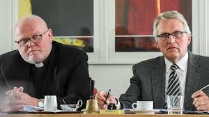 Reinhard marx wuchs als sohn eines schlossermeisters im westfälischen geseke auf. Was Bischofe Und Laien Vom Synodalen Weg Erwarten Kirche Leben