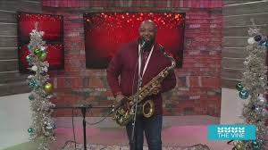 Michael Eubanks performs "I'll be Home For Christmas"