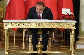 Bronisław wierzbicki (piotr miazga), sierż. Onet Cba Weszlo Do Mieszkan Mariana Banasia Donald Pl