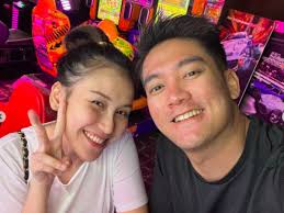 Kata Pakar Ekspresi soal Interaksi Mesra Ayu Ting Ting dan Boy William