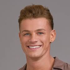 Watch Love Island Australia • Season 4 Full Episodes Online