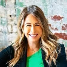 Amy Gilkison's Instagram, Twitter & Facebook